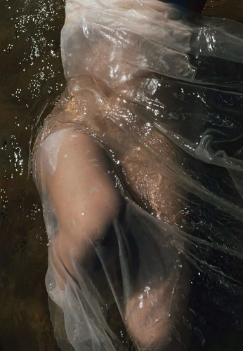 A cover of "aesthetic" cluster. The owner is annapar. The cluster consists of 2 elements.