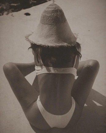 A cover of "Summer" cluster. The owner is sarahhwhite. The cluster consists of 5 elements.