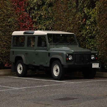 A cover of "Transport" cluster. The owner is josephbchandler. The cluster description is "vehicles". The cluster consists of 122 elements.