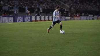 A cover of "Lionel Messi" cluster. The owner is m5dznr. The cluster consists of 1 element.