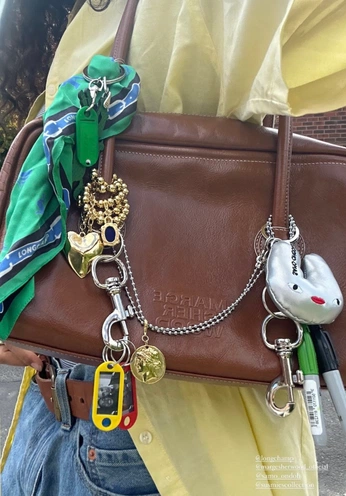 A cover of "bag charms" cluster. The owner is sophberner. The cluster consists of 6 elements.