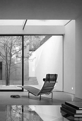 A cover of "Midlife.club" cluster. The owner is gireitina. The cluster consists of 98 elements.