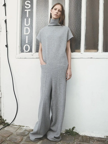 A cover of "FALL 26" cluster. The owner is lovestitoh. The cluster consists of 337 elements.