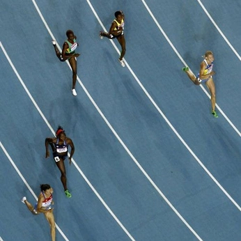 A cover of "blue" cluster. The owner is kaitlynsiow. The cluster consists of 22 elements.