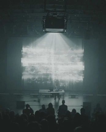 A cover of "AV performance" cluster. The owner is ahulia. The cluster consists of 9 elements.