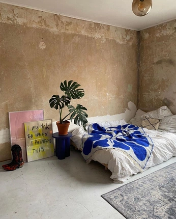 A cover of "Manor" cluster. The owner is marty. The cluster consists of 9 elements.