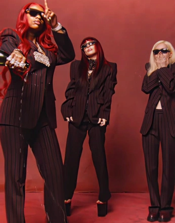 A cover of "Rosé" cluster. The owner is nmis1510. The cluster consists of 13 elements.