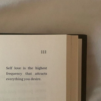 A cover of "Cosmic Energy" cluster. The owner is cosmiccurated. The cluster consists of 23 elements.