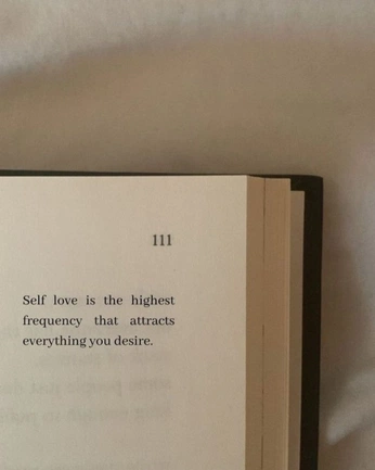 A cover of "bruja" cluster. The owner is averielucille. The cluster consists of 1 element.