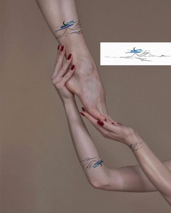 A cover of "Tattoo" cluster. The owner is eightball. The cluster consists of 1 element.