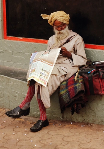 A cover of "Indian prints" cluster. The owner is neeti. The cluster consists of 11 elements.