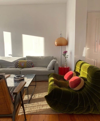 A cover of "apartment" cluster. The owner is elsivia.inspo. The cluster consists of 50 elements.