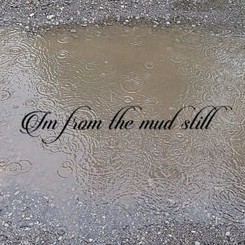 A cover of "ESC. Girl" cluster. The owner is mmiumiu. The cluster consists of 4 elements.