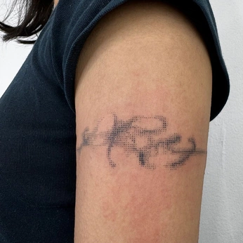 A cover of "tattoos" cluster. The owner is c4m1773. The cluster consists of 5 elements.