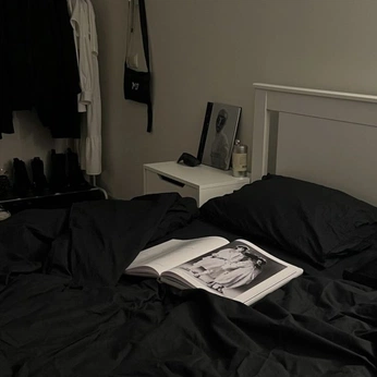 A cover of "home" cluster. The owner is spookysushi. The cluster description is "cozy home decor + inspo 🏠". The cluster consists of 23 elements.