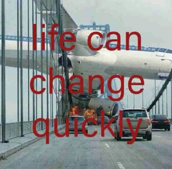 A cover of "red lines" cluster. The owner is belladelrey. The cluster consists of 13 elements.