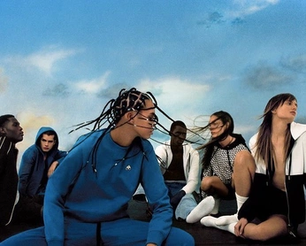 A cover of "Ästhetik" cluster. The owner is kebapking. The cluster consists of 1 element.