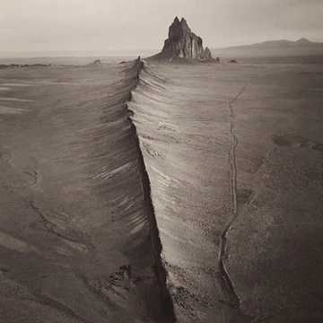 Cover of Earth cluster