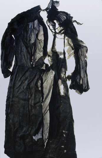 A cover of "GOTHIC" cluster. The owner is onoxonox. The cluster consists of 48 elements.