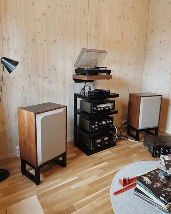 A cover of "Shoot Ideas" cluster. The owner is rhdeboy. The cluster consists of 210 elements.