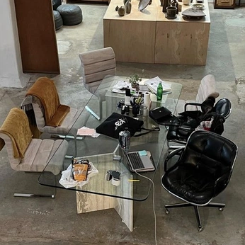 A cover of "Interior" cluster. The owner is haverst. The cluster consists of 26 elements.