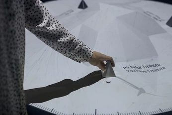 A cover of "Central Element" cluster. The owner is vero.delcastillo. The cluster consists of 14 elements.