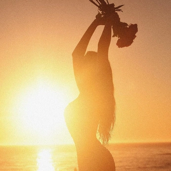 A cover of "Sun & Clouds ⛅️" cluster. The owner is angelblush. The cluster consists of 120 elements.