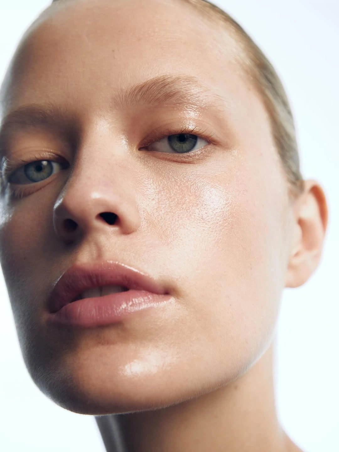 EVOQUE Cosmetic Branding