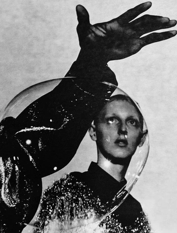 A cover of "PORTRAITS" cluster. The owner is unogondo. The cluster consists of 8 elements.