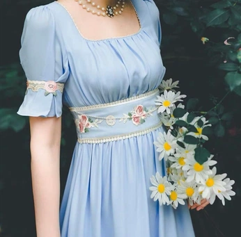 A cover of "Roupas" cluster. The owner is keusan. The cluster consists of 36 elements.