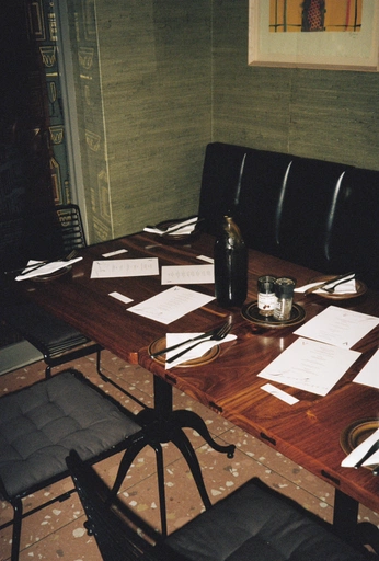 A cover of "late night" cluster. The owner is micaelabeaumont. The cluster consists of 9 elements.