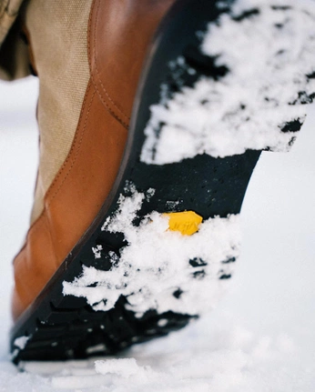 A cover of "Tretorn EVA" cluster. The owner is ewigge. The cluster consists of 5 elements.