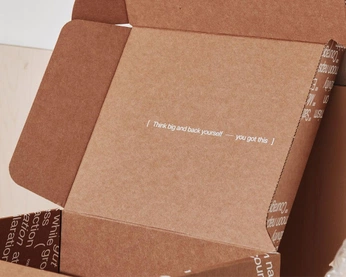 A cover of "Packaging" cluster. The owner is luislara.design. The cluster consists of 8 elements.