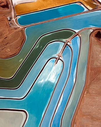 A cover of "agüa" cluster. The owner is khhleo. The cluster consists of 4 elements.