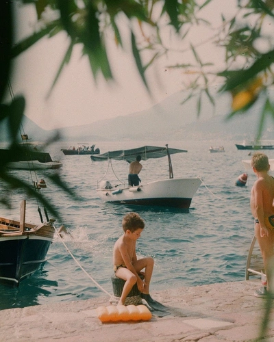 An image added by viktorvoucko on Aug 24, 2024. May present: vacation.