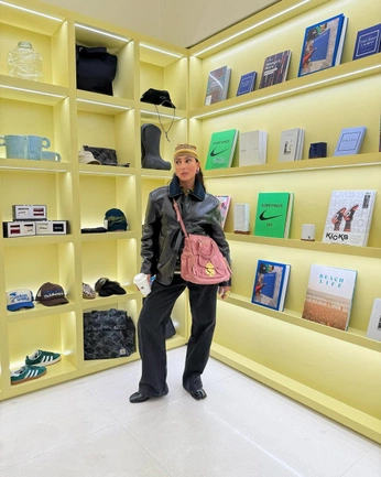 A cover of "MOOD MUA/STYLISME" cluster. The owner is rizrizou. The cluster consists of 6 elements.