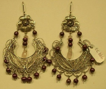 A cover of "smyker" cluster. The owner is zombigirl. The cluster consists of 78 elements.