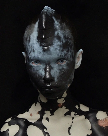 A cover of "lumens" cluster. The owner is alejandroulloa. The cluster consists of 8 elements.