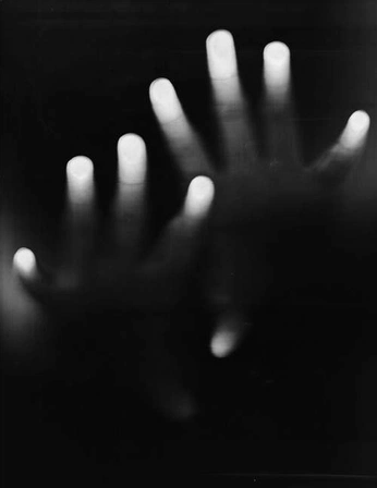 A cover of "🖤" cluster. The owner is ellalalalala. The cluster consists of 1 element.