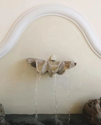 A cover of "Backdrop post pics" cluster. The owner is camgad. The cluster consists of 8 elements.