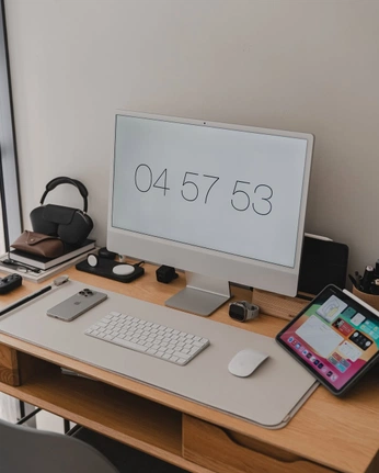 A cover of "Desk Inspiration" cluster. The owner is redstarconsult. The cluster consists of 2 elements.