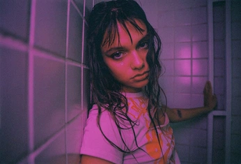 A cover of "more than you know /\" cluster. The owner is uverdo. The cluster consists of 3 elements.