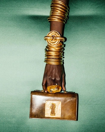 A cover of "CHRISO" cluster. The owner is alexis02. The cluster consists of 6 elements.