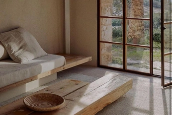 A cover of "Barefoot Living" cluster. The owner is natalia. The cluster consists of 16 elements.