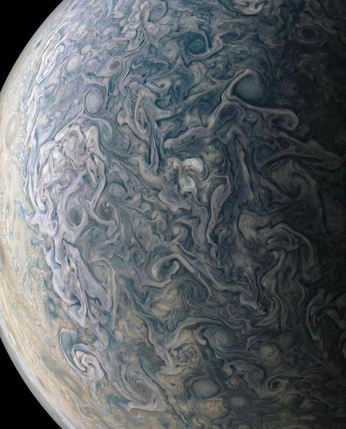 A cover of "Jupiter" cluster. The owner is more.venus. The cluster consists of 2 elements.