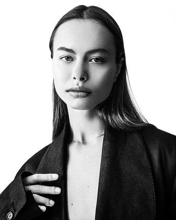 A cover of "Corporate Portrait" cluster. The owner is yankat. The cluster consists of 10 elements.