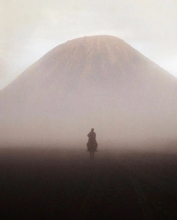 A cover of "cine" cluster. The owner is devonnguyen. The cluster consists of 46 elements.