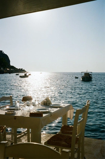 A cover of "mediterranian" cluster. The owner is mynheer.rianne. The cluster consists of 16 elements.