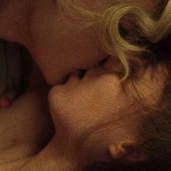 A cover of "let me love you" cluster. The owner is leyavly. The cluster consists of 7 elements.