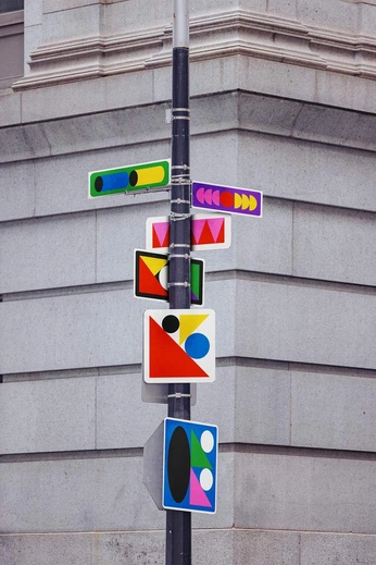 A cover of "Signage and wayfinding" cluster. The owner is paulunderwood. The cluster consists of 5 elements.